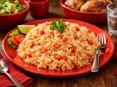 Arroz Brasileiro (Brazilian Rice With Tomatoes And Onions)