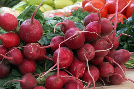 read more: Farmers' Market Shopping Tips