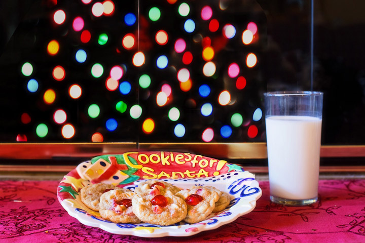Ho Ho Ho and Some Holiday Munchies!