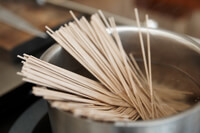 Cooking expert article: Not-Quite-Instant Noodles