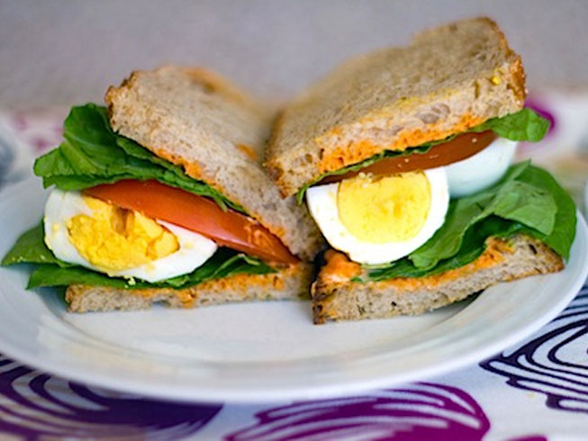 Egg, Lettuce, and Tomato Sandwich with Sriracha Mayo