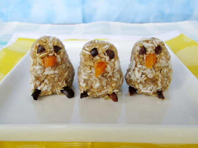 Peanut Butter Bunnies and Raw Cookie Chicks for Easter