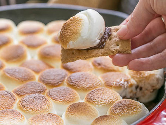 Skillet S'mores Dip