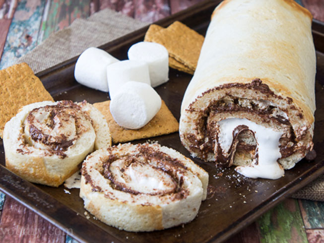 S'mores Pizza Roll-Up