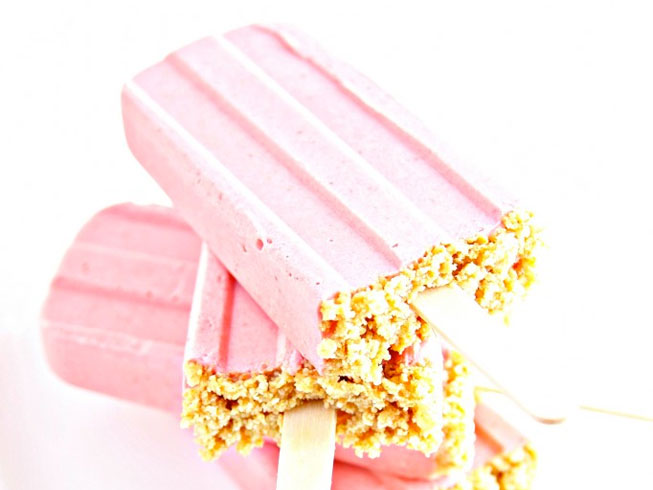 Strawberry Cheesecake Pops