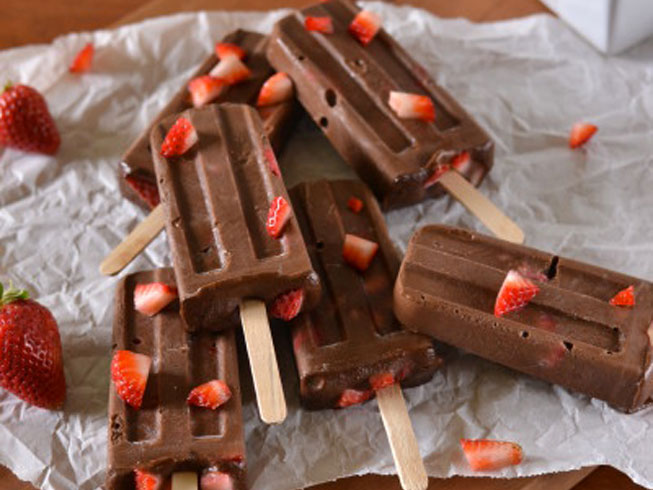 Raw Vegan Chocolate Covered Strawberry Fudgesicles