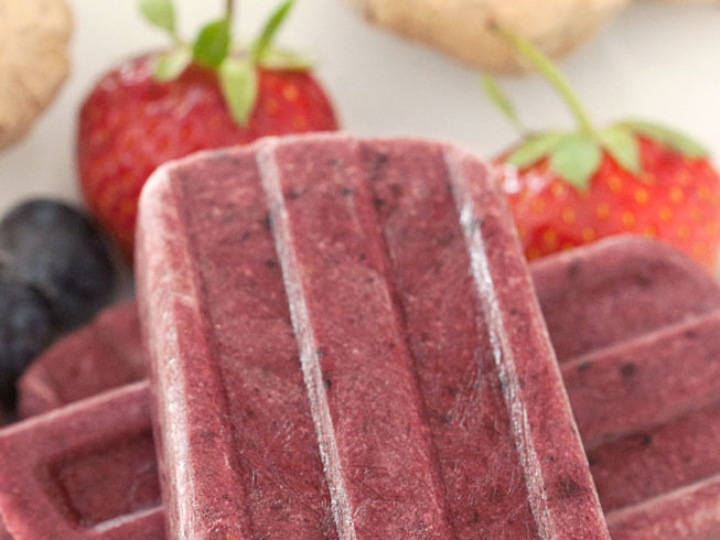 Ginger Berry Popsicles (naturally vegan, gluten-free)