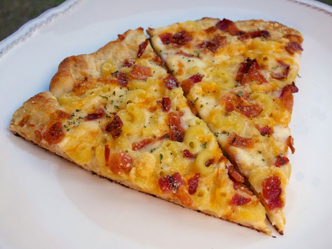 Macaroni and Cheese Pizza