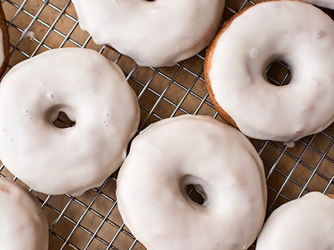 Vanilla Chai Tea Latte Doughnuts