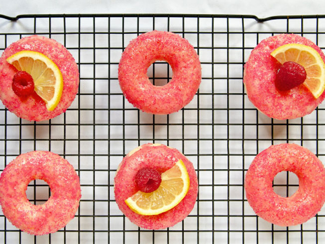Baked Raspberry Lemon Donuts