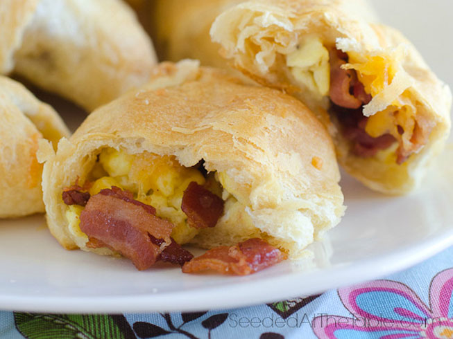 Bacon, Egg and Cheese Breakfast Roll-Ups