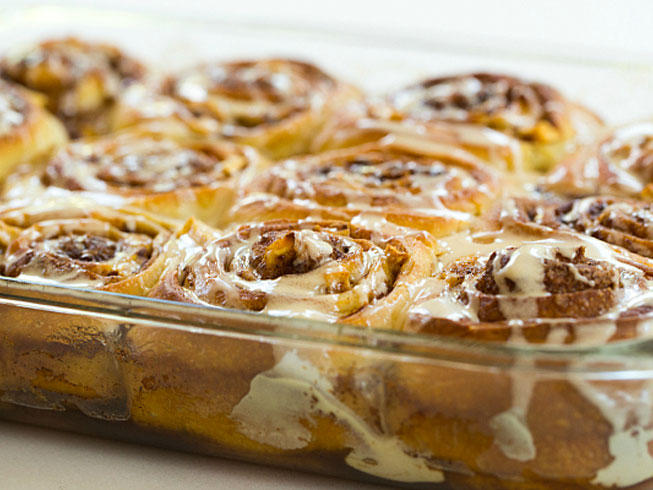 Salted Caramel Apple Cinnamon Rolls