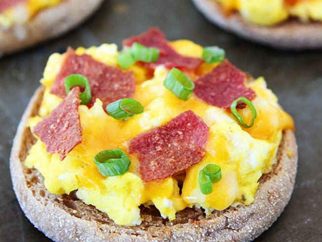English Muffin Breakfast Pizzas