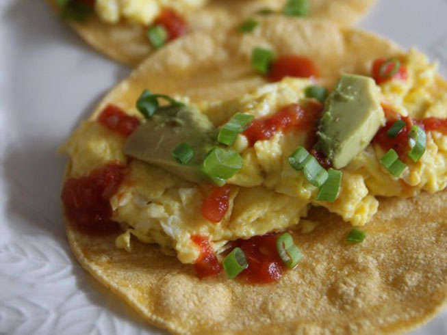 roasted garlic hummus breakfast tacos