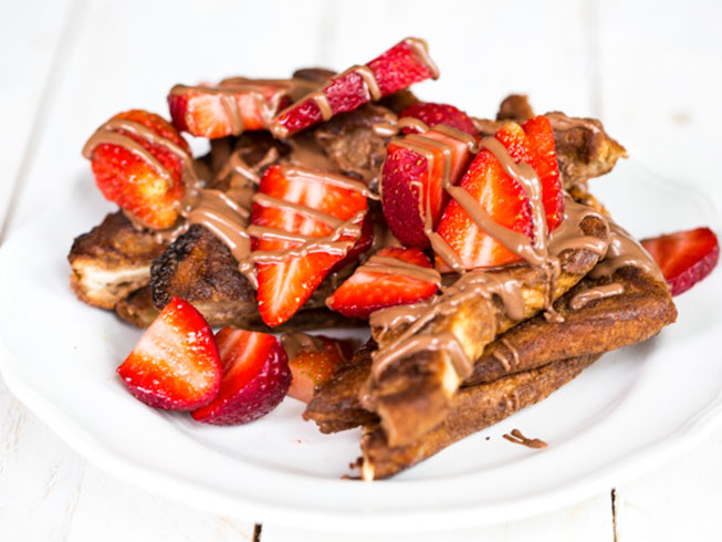 Chocolate French Toast with Strawberries {Baked!}