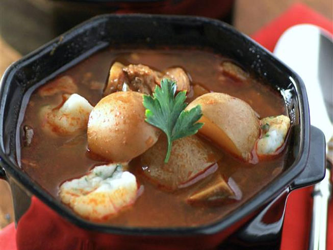 Slow Cooker Goulash Soup with Dumplings