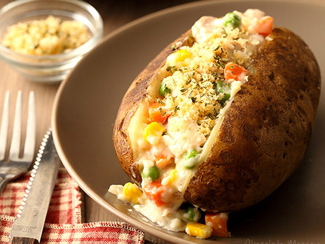 Chicken Pot Pie Baked Potatoes