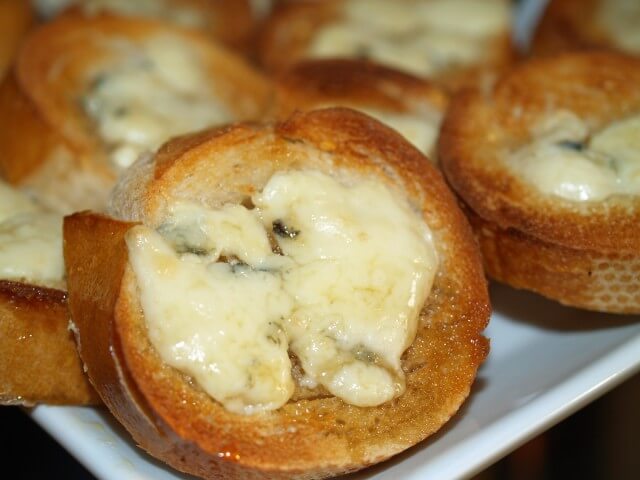 Bruschetta With Gorgonzola Cheese And Honey