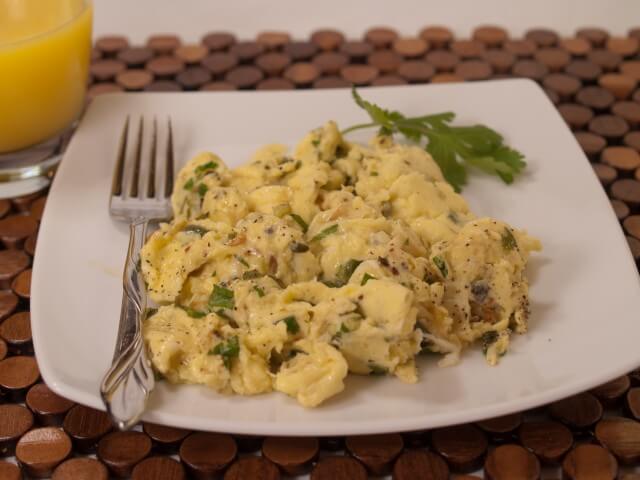 Spicy Scrambled Eggs